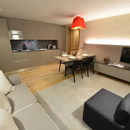 Le Reve - Via Sant'orso,2 *